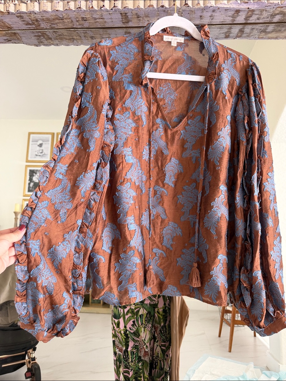 Flying Tomato Jacquard Wove Long-Sleeve Top with Balloon Sleeves